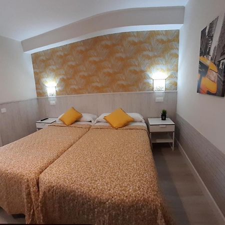 Hostal Verdemar Gijón Esterno foto