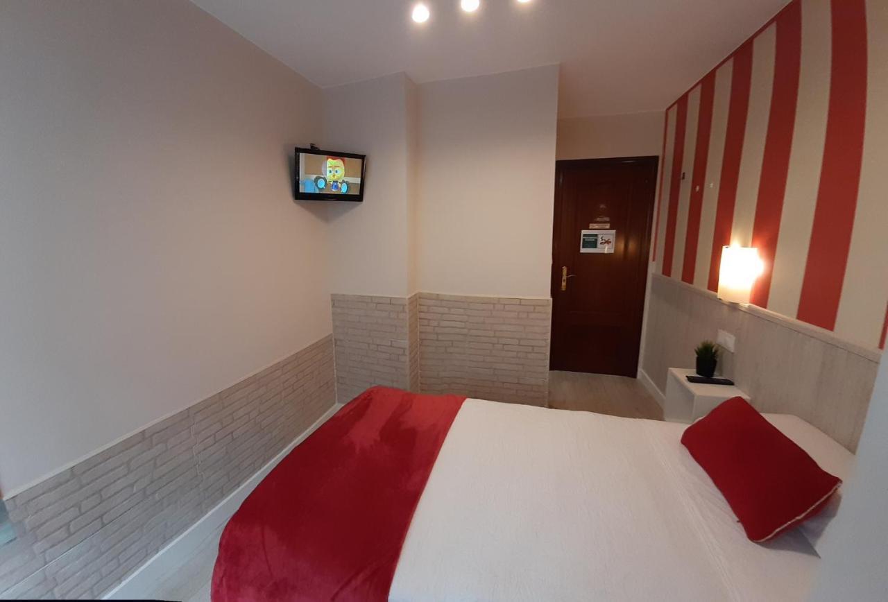 Hostal Verdemar Gijón Esterno foto